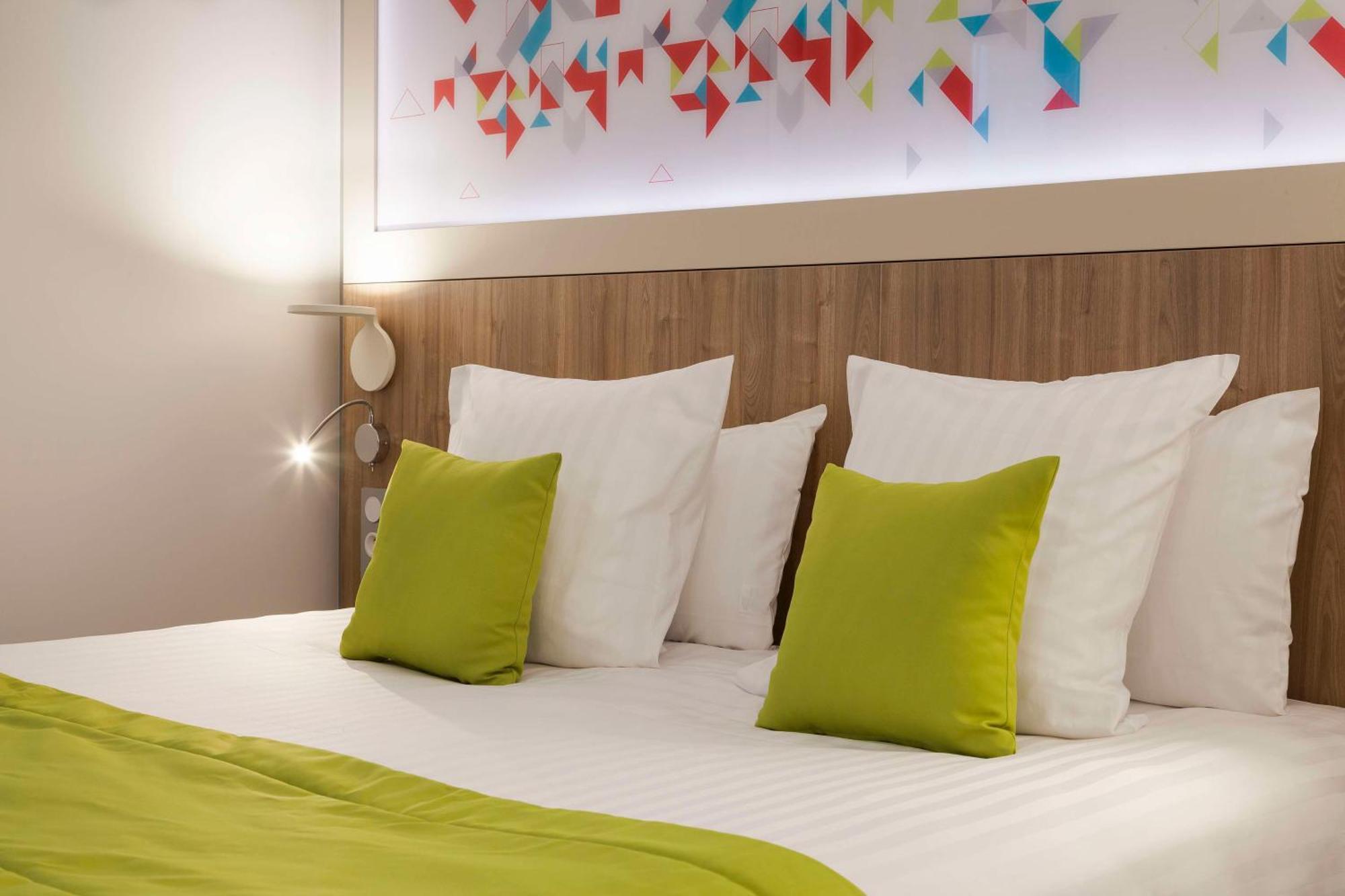 Brit Hotel Privilege Фижак Екстериор снимка