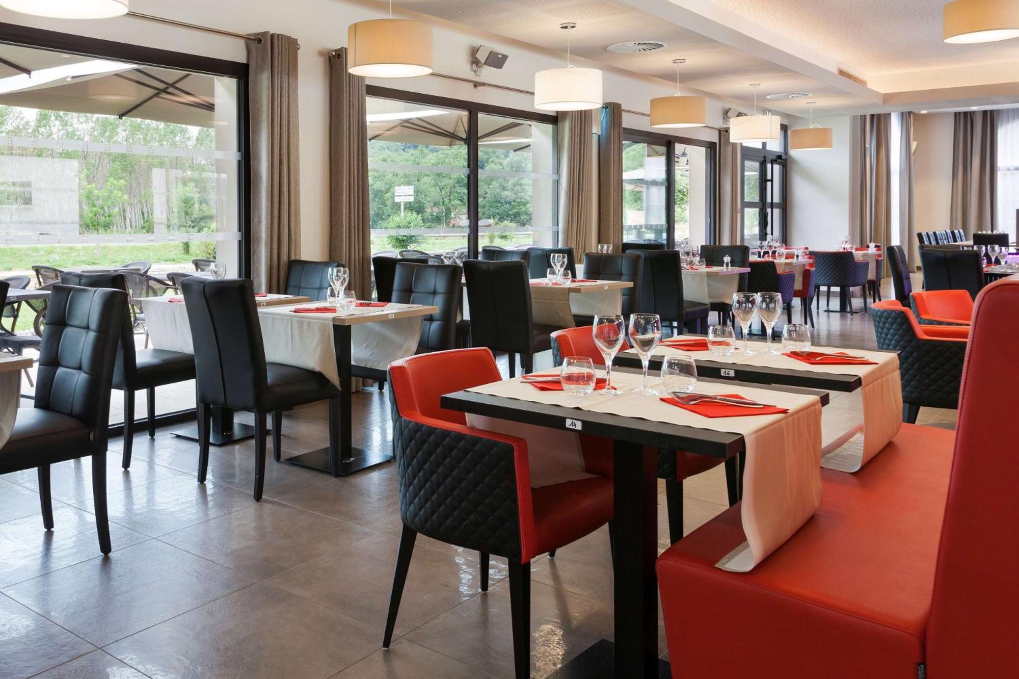 Brit Hotel Privilege Фижак Екстериор снимка